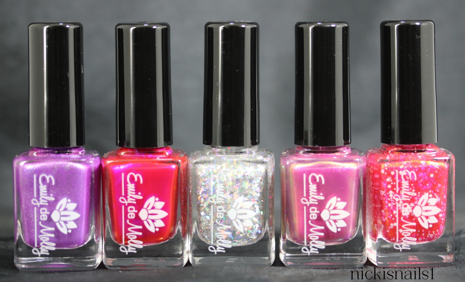 6. Emily de Molly Multichrome Nail Polish - Color Shifting Finishes - wide 1